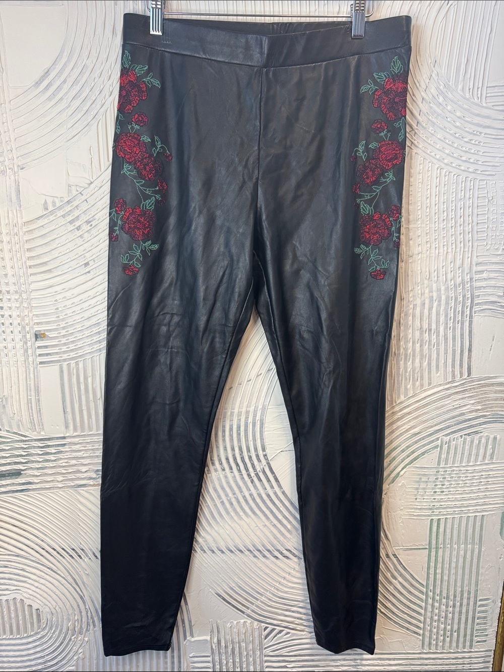 Express Black Faux Leather Skinny Pants with Red Floral Embroidery N0623